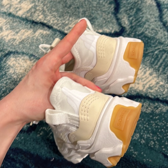 WOMEN'S KINETIC™ BREAKTHRU DAY LACE SNEAKER SIZE 7 - Picture 4 of 7